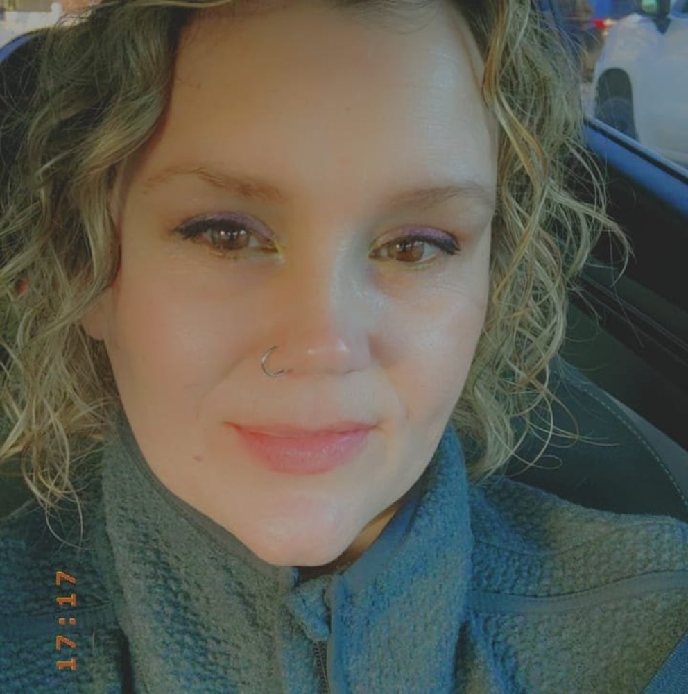 Meet your Posher, Tonia